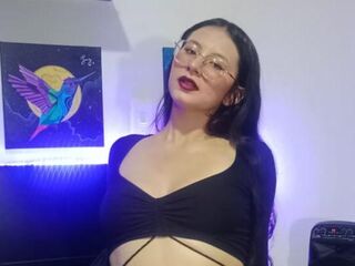 naughty camgirl masturbating with dildo EmberCullen