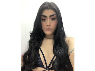 beautiful webcamgirl EmiliaFlors