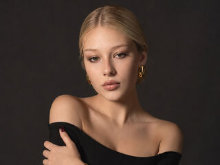 show live FreedaRidler