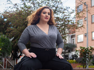 camgirl masturbating with sex toy FreyaSeid