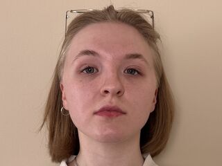 hot camslut HienRosse