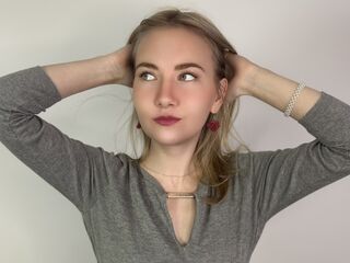 nude webcam HisakoHenn