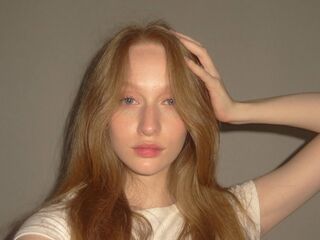 naked cam girl masturbating with sextoy JoGranieri