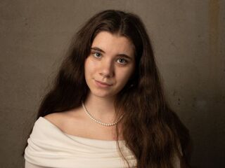 closeup web cam KalaHemstreet