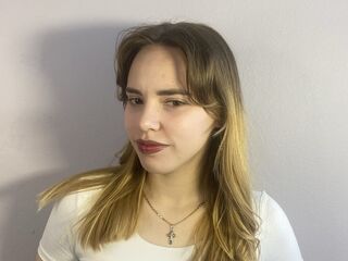 naked webcamgirl photo KeiraBau