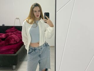 nude webcam girl picture KellyLynn