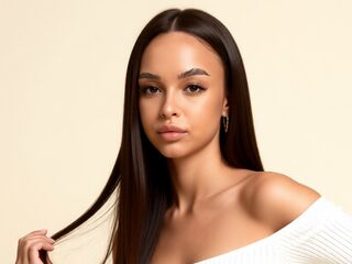 masturbating camgirl KevaDesrocher