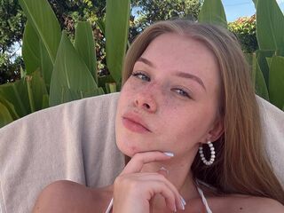 camwhore masturbating with sextoy LashandaWeider