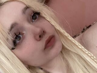 naughty webcamgirl LaticiaDemetris