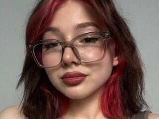 adult livecam LessyGrayce