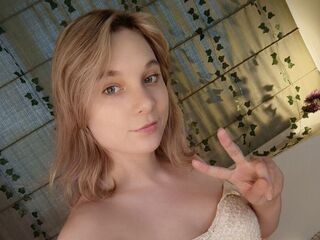 beautiful webcam girl LilianDavidge