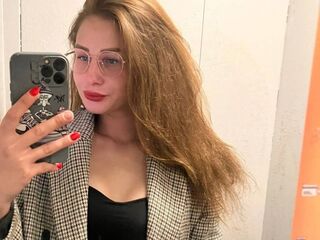 camwhore masturbating with sextoy LillieMann