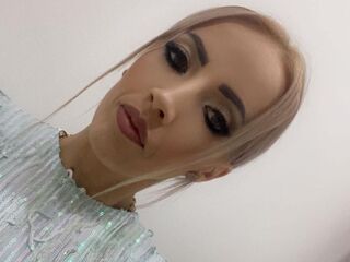 shaved pussy web cam LillySun