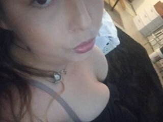 free adult cam LolaLoced