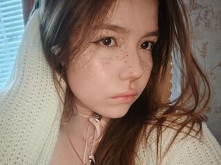 bedroom webcam LouannMuench