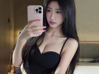 nude cam picture LouiseEve