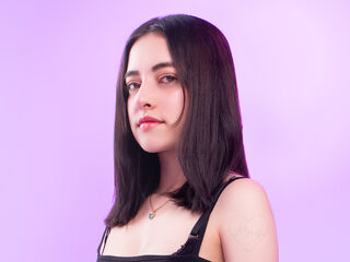 camwhore masturbating with sextoy LunaBelleth