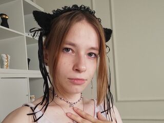 hot cam girl masturbating with dildo LynetteHeart