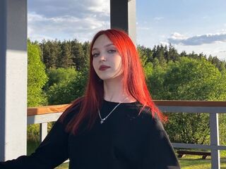 hot strip tease web cam MagaretMontie