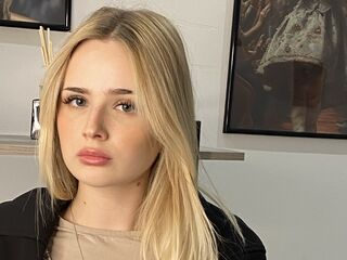 hot camhooker MarnieRhyner