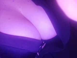 nude web cam MiaSean