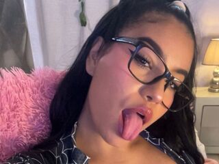 naked cam live MihaCameron