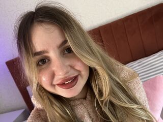 naked cam chatroom MilaLa