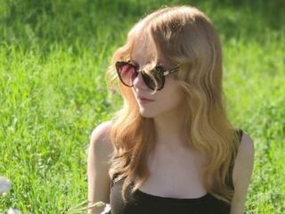 sexy camgirl MirianTippett