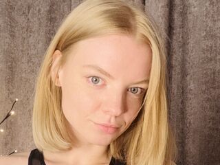 nude cam girl pic MoiraBaumgartel