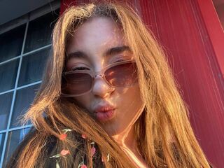 topless camgirl PatrickBriley