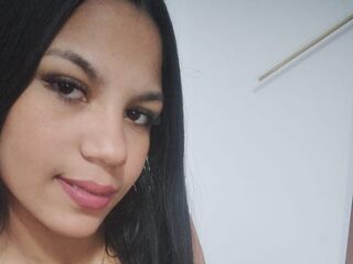 camslut topless PaulaEmperatriz