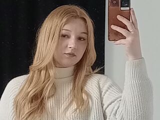 camslut naked PeiGotch