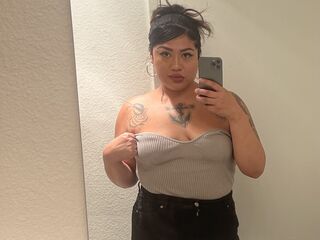 camgirl masturbating with sex toy PhoenixCali