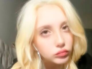 chatroom cam RubiAntonakos