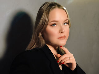 hot girl cam SallySavage