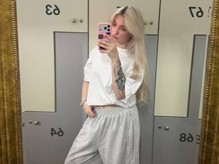 chatrubate cam girl picture ScarlettAndreula