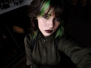 camgirl live porn webcam ShadowBelle