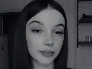 naked girl with webcam masturbating SoilaHoyles