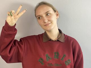 nude camgirl pic SummerEllie