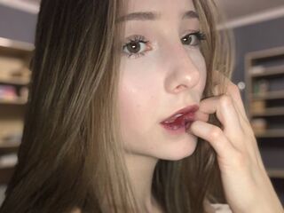 girl showing tits SusanMcKenzie
