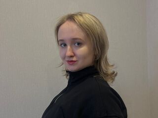 cybersex chat room SuzannKernes