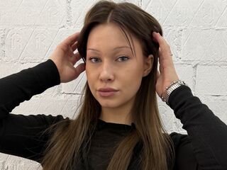 nude webcam ThaliaDiersen