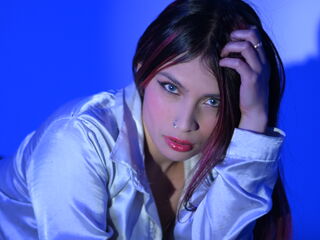 bedroom webcam TiffanySuarez