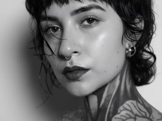 adult webcam chatroom ValentineSaenz