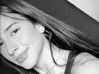 webcamgirl sexchat VelvetValery