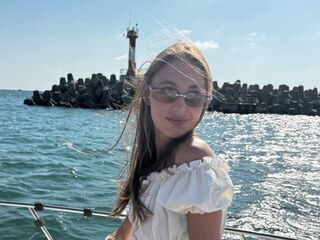 webcam girl chat room YaekoBrowers