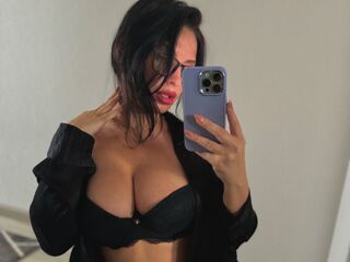 masturbating cam girl YannaDim