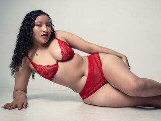 masturbating camgirl ZhoeCarter